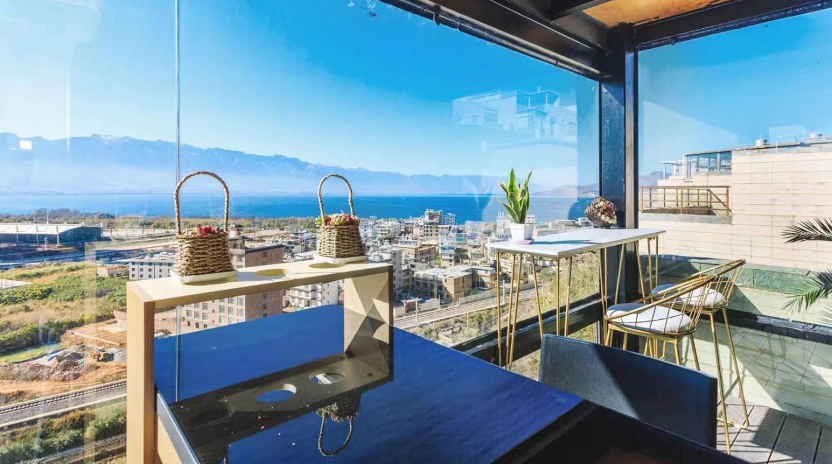 Dali Listening Sea View Villa大理听城海景别墅 Bagian luar foto